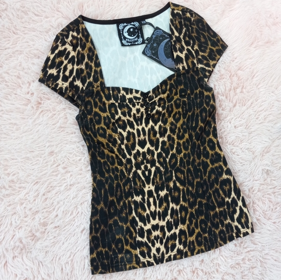 CLOSET-WIDE SALE! Aesthetics on lock! Black friday! Get ur Xmas goodiez 4 low! - Picture 3 of 16